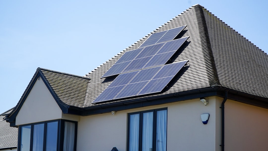 Solcellepanel installasjon